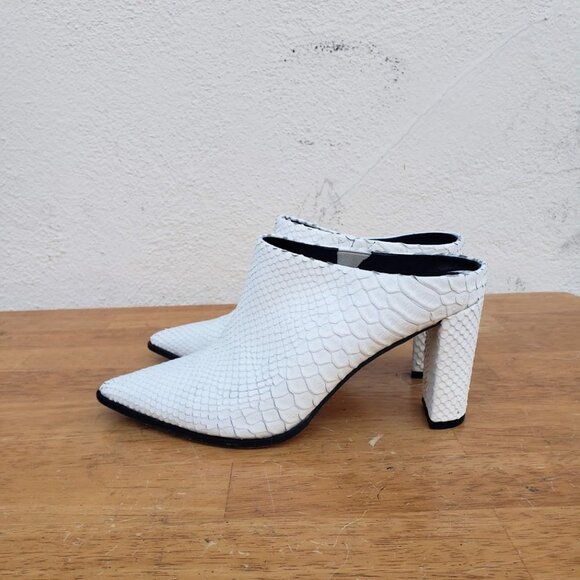 5/$100 SALE - Alias Mae Rue Mule - Picture 8 of 12